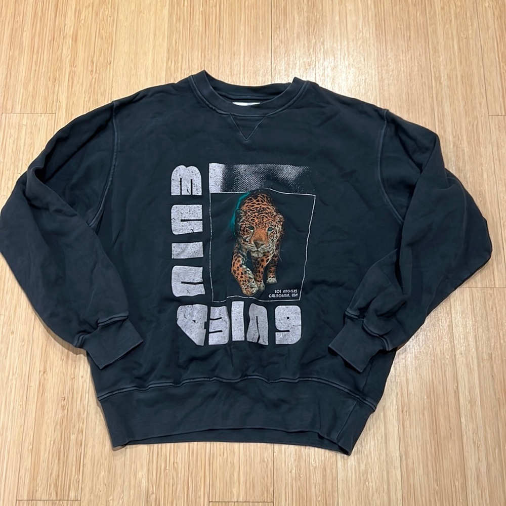 Preowned. Boyfriend fit, Lived in Anine Bing graphic Tiger Sweatshirt.